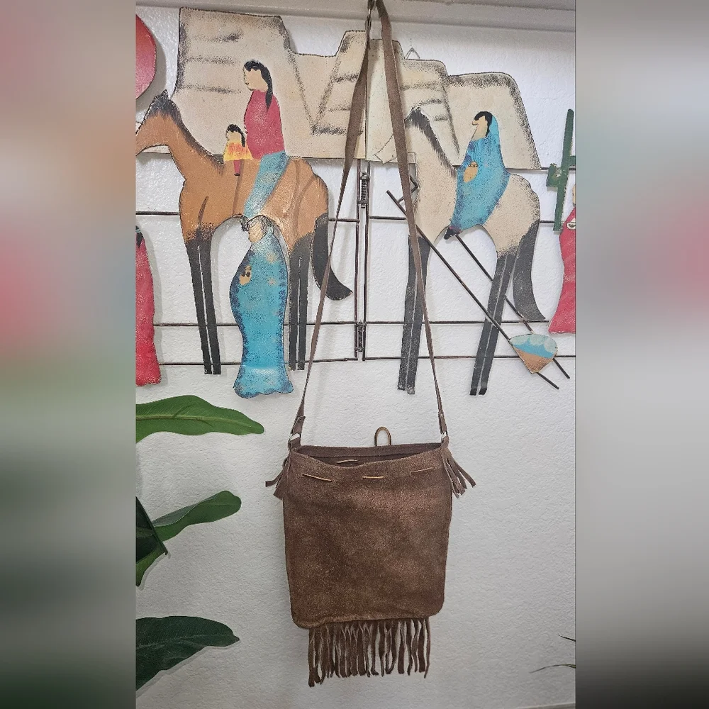 Mexican Leather Crossbody Bag - Picture 4 of 7